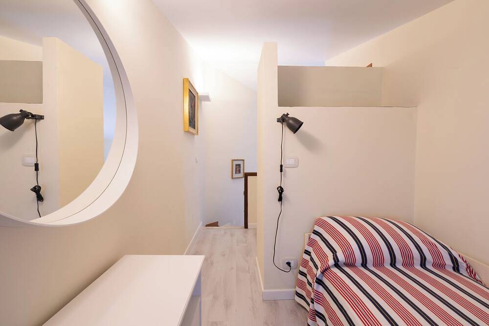 Entire apartment, Scilla appartamento Marina Grande solo 40 mt dal mare (appartamento Vulcano) in Scilla, Tyrrhenian Coast Kalabria
