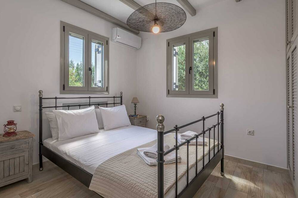 Happy Stay Apartment in Milos