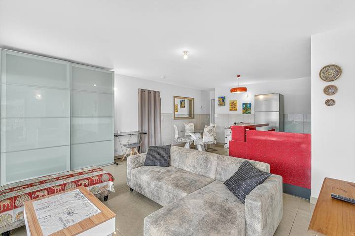 Ganze Wohnung, Appartement „Ein Stück Paradies in Puy Sanières“ mit Seeblick, privater Terrasse und Wlan in Puy-Sanières, Nationalpark Écrins