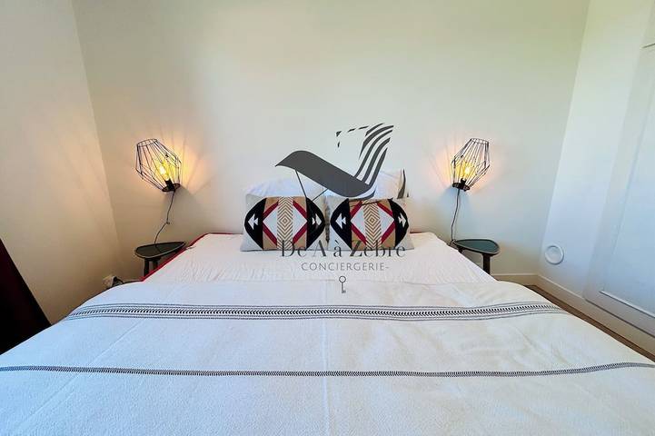 Location de vacances pour 10 personnes, avec jardin et terrasse, animaux acceptés à Port-des-Barques - 3