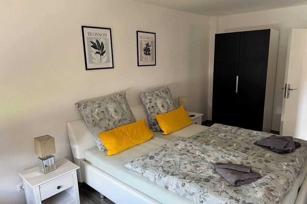 Ganze Wohnung, Fewo Harzzeit – Stilvolle Auszeit in Vienenburg mit Terrasse, Wlan & Parkplatz in Vienenburg, Goslar