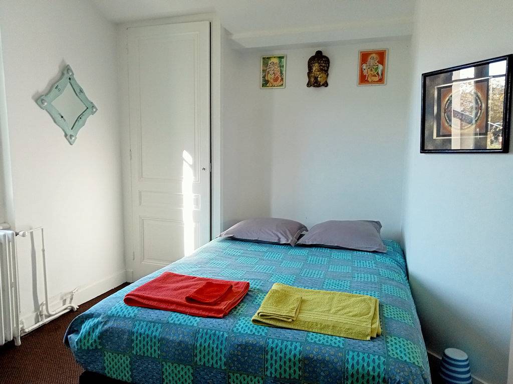 Au Jardin Croix-Roussien, parking, petit déjeuner, grou - 2 chambres, salon privé in Lyon, Rhône