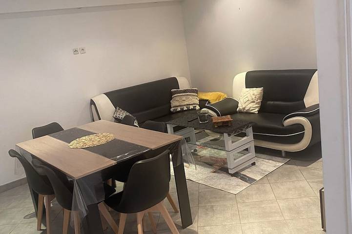 Location de vacances pour 6 personnes à Sainte-Euphémie