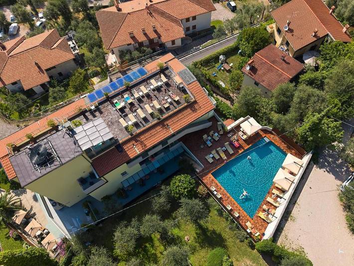 Hôtel pour 4 personnes, avec vue ainsi que jardin et piscine, animaux acceptés