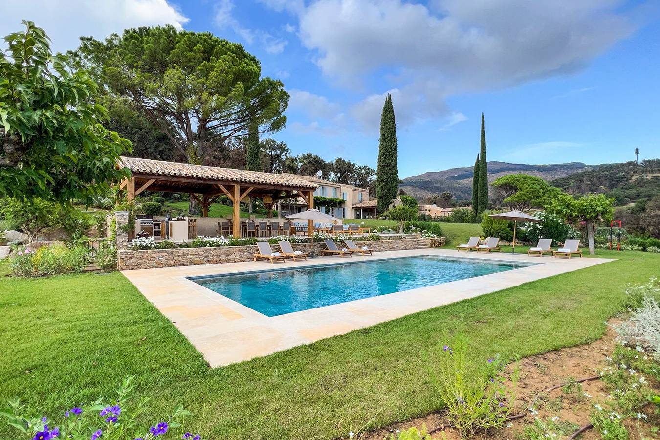 Villa voor 13 Personen in Grimaud, Draguignan en omgeving