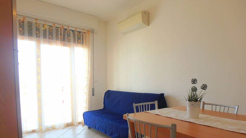 Appartement de vacances entier, Appartement de vacances pour 4 personnes avec balcon in Lido di Pomposa, Province de Ferrare