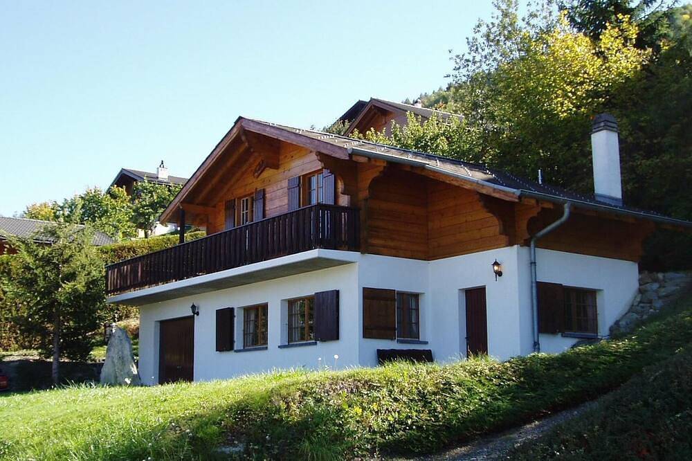 Dreamview ; It's yours ; cozy chalet, lovingly furnished in a sunny location in Salins (Sion), Sion