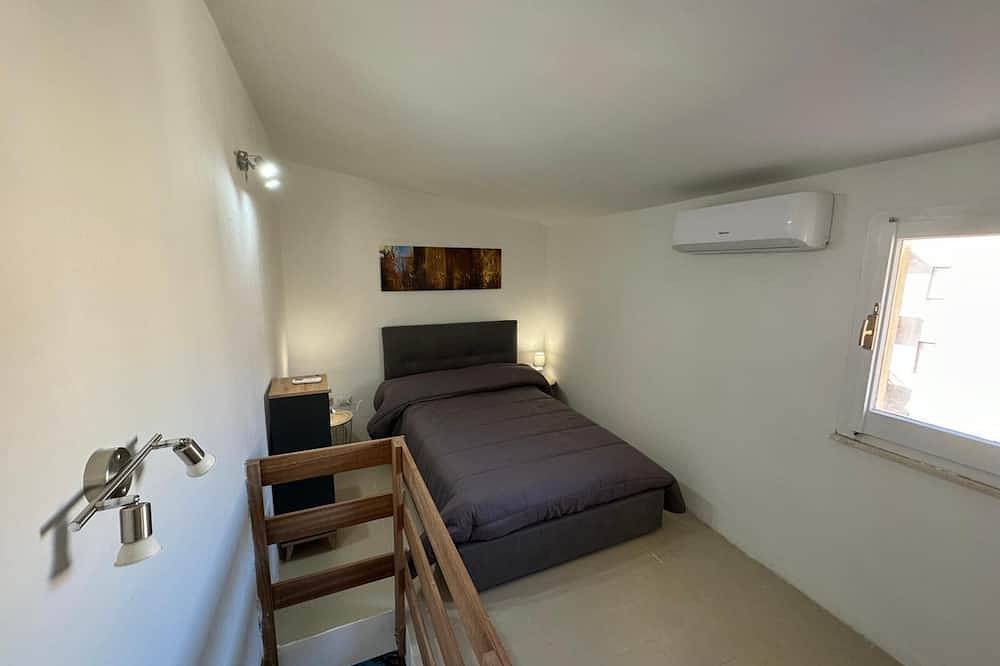 Entire apartment, Two Bedroom Apartment in Sassari, Sassari Province