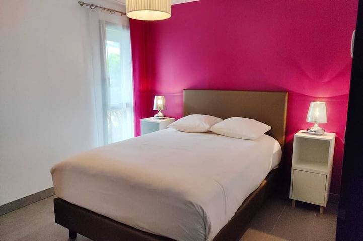 Location de vacances pour 12 personnes, avec jardin dans Plage Du Pouldu Santec - 3