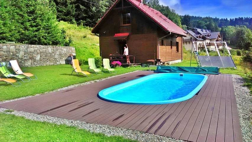 Dom dla 10 osób, z Jacuzzi i Taras oraz Ogród i Basen w Sienna Czarna Góra