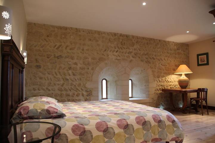 Location de vacances pour 10 personnes, avec terrasse ainsi que jacuzzi et jardin à Mosles - 2