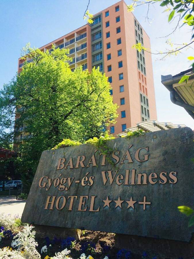 Hotel Barátság in Hajdúszoboszló, Hajdúszoboszlói járás