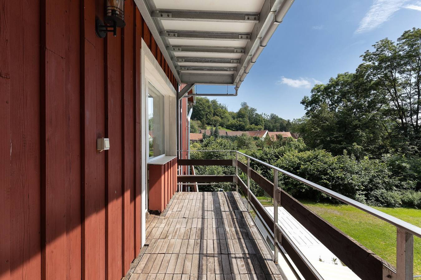 Apartamento entero, Apartamento 'Ferienwohnung Direkt Am Wald 6 P' con vistas a la montaña, balcón y Wi-Fi in Bad Sachsa, Harzvorland