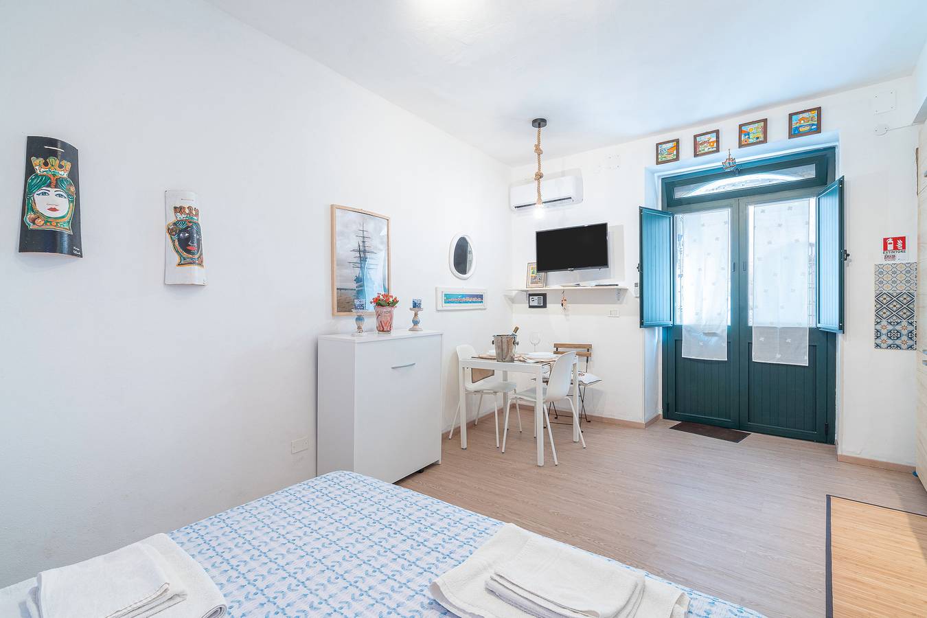 Apartamento entero, Apartamento 'La Casetta Dei Paceri' con Wi-Fi y aire acondicionado in Siracusa, Provincia de Siracusa