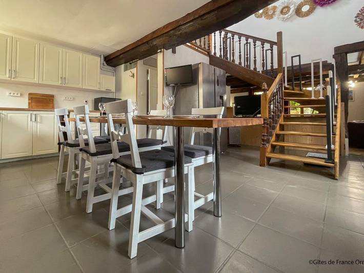 Gîte pour 7 personnes, avec terrasse et jardin ainsi que piscine et jacuzzi dans Orne - 4