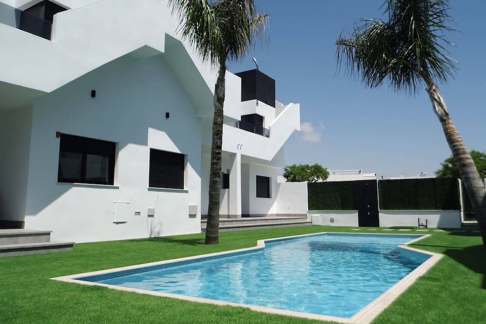 Geheel appartement, Modern nieuwbouw appartement met zwembad, vlakbij zee en strand in San Pedro del Pinatar, Costa Cálida