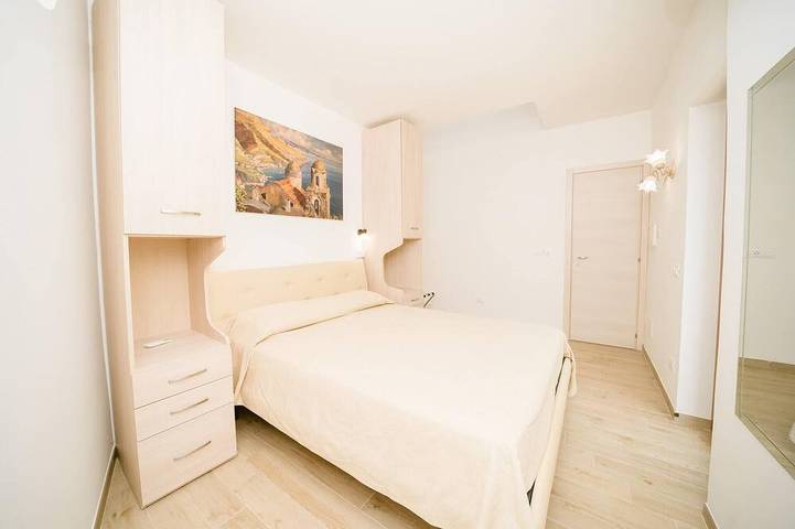 Appartamento intero, Lemons & Sun apartment in Pontone, Scala