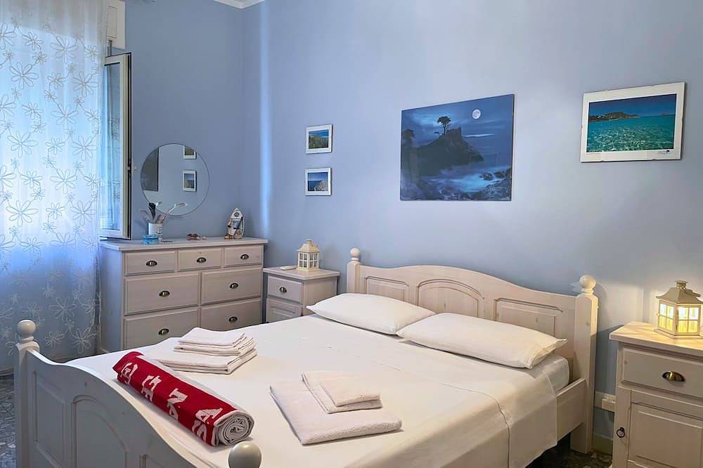 Appartement entier, Emy Mare apartment: beaches within a 5-minute walk in Scogliolungo, Porto Torres
