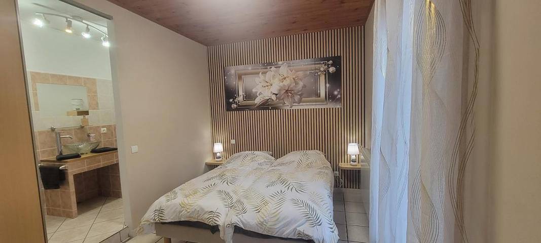 Chambre d’hôte pour 2 personnes, avec jardin ainsi que terrasse et vue dans Gorges du Verdouble