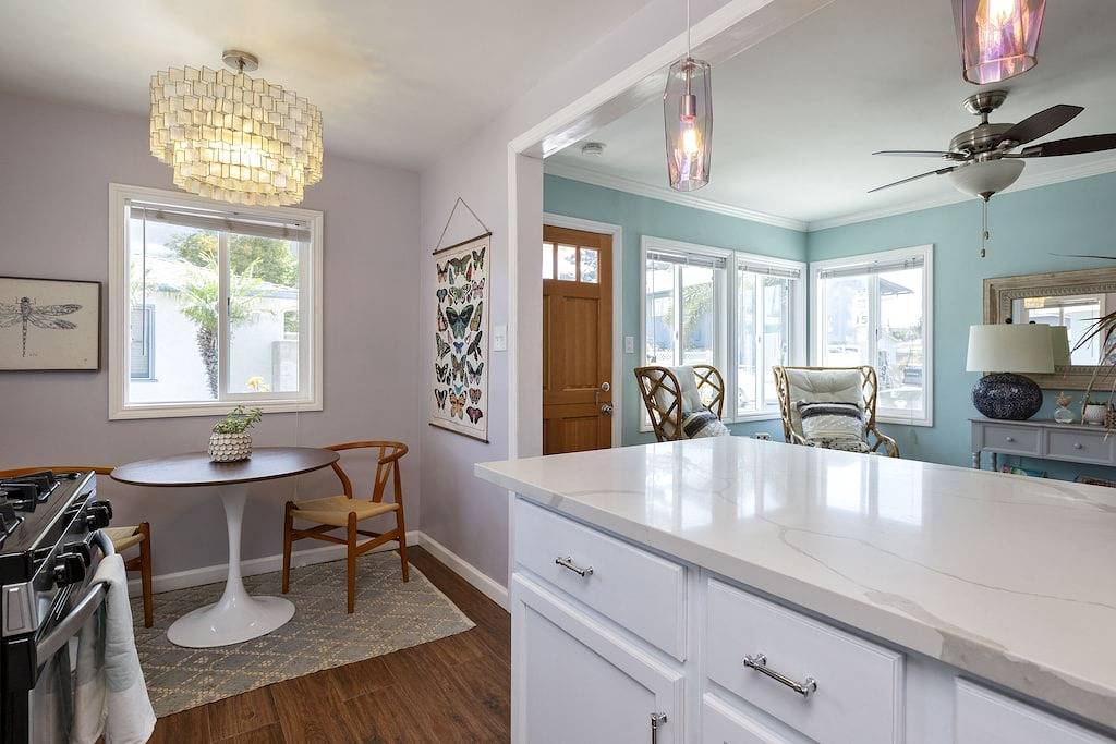 Neuer, charmanter Strandbungalow im Herzen von Seaside Ventura in Ventura Beach, Ventura