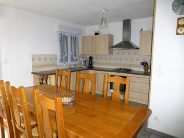 Gîte pour 5 personnes, avec jardin à Parcey