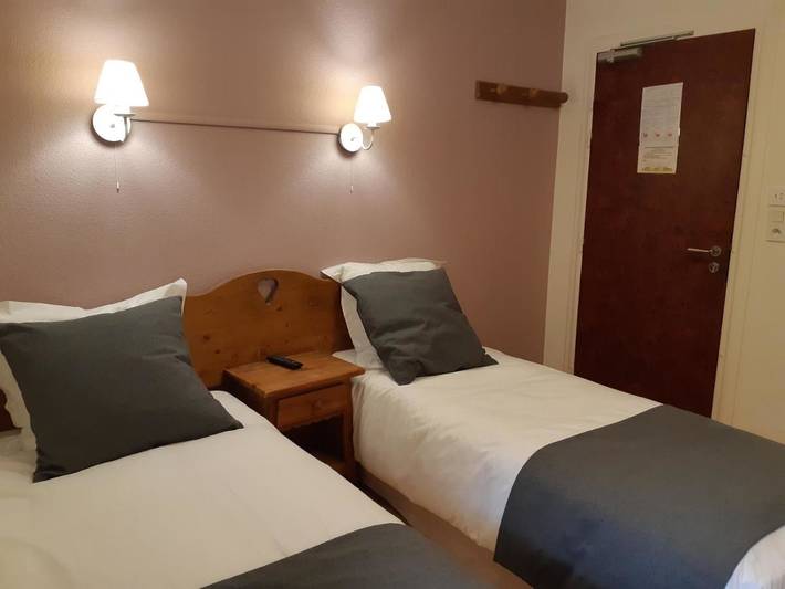 Hôtel pour 2 personnes, avec terrasse et jardin dans Cusance - 3