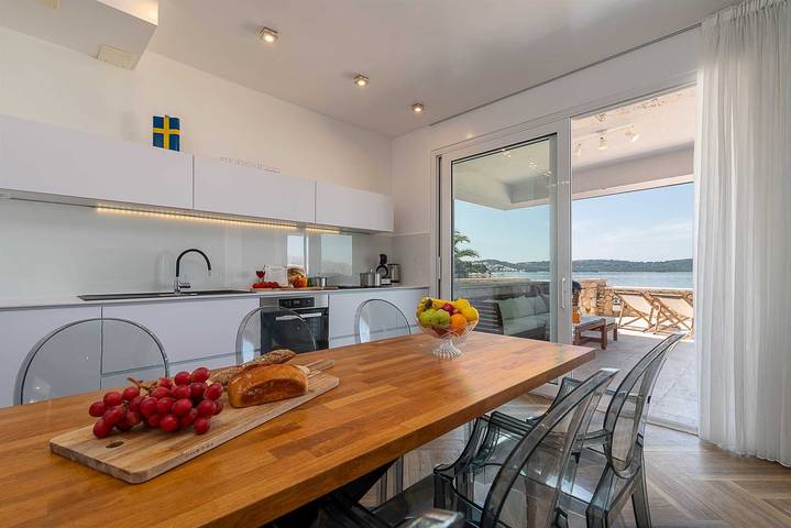 Ferienwohnung für 8 Personen, mit Sauna und Balkon in Trogir - 4