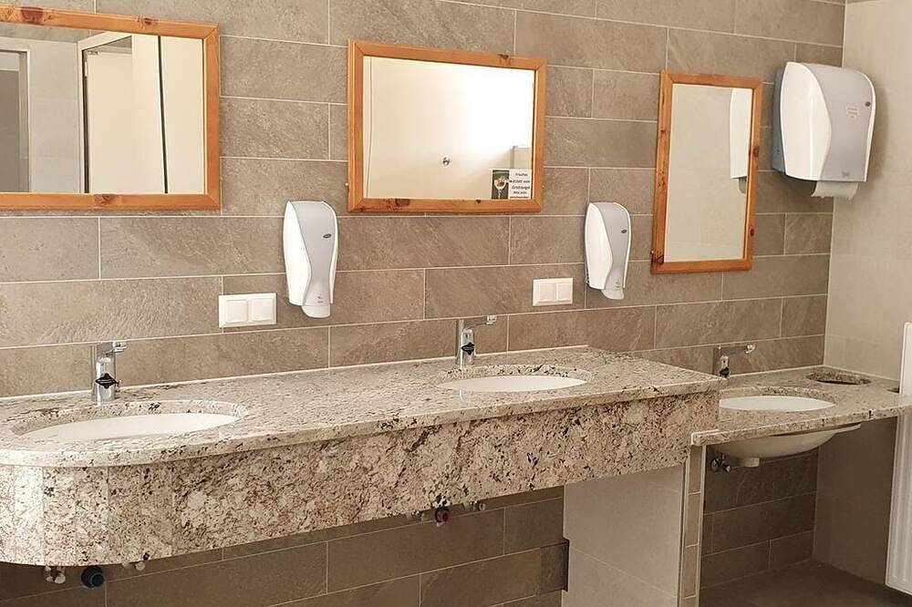 Ferienhaus am Badesee - Ferienhaus/3 Schlafräume/Bad, Wc in Mühlen, Lavanttaler Alpen