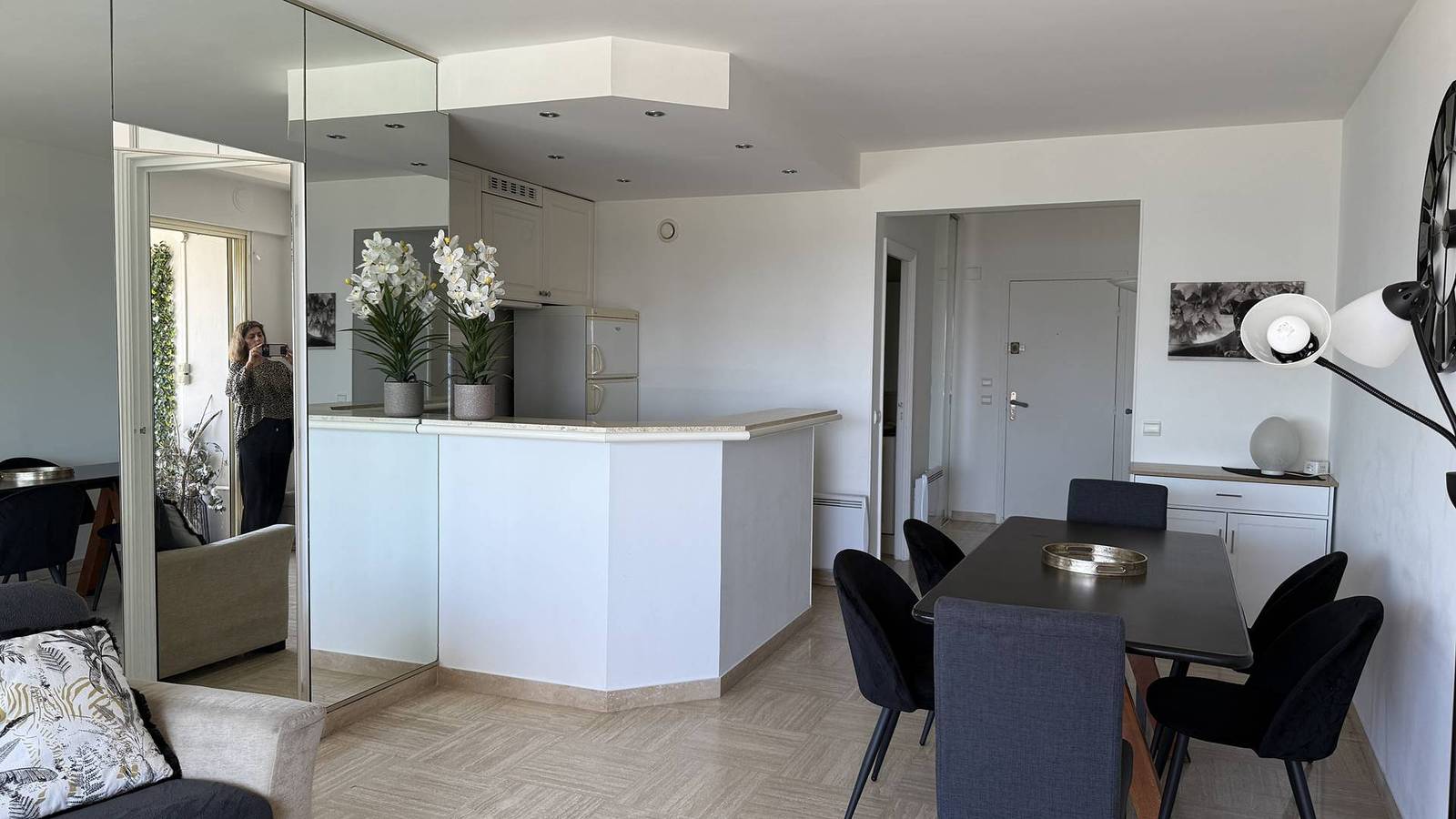 Entire holiday apartment, Apartment amazing sea view 2 bedrooms 2 bathrooms wifi private parking in Villeneuve-Loubet Plage, Villeneuve-Loubet