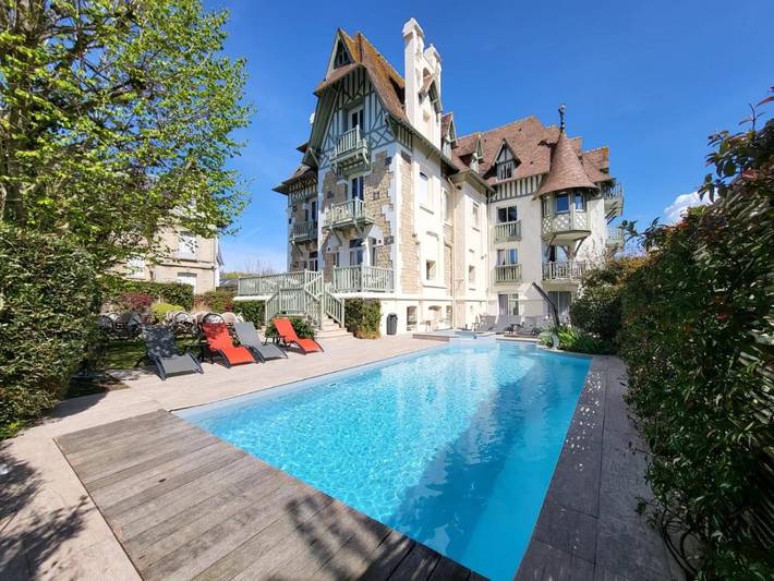Hôtel pour 2 personnes, avec jardin et sauna ainsi que piscine et jacuzzi