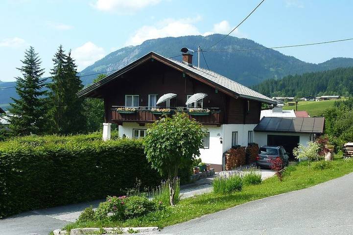 Ferienhaus für 8 Personen, mit Balkon und Garten in Fieberbrunn