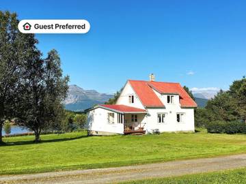Ferienhaus für 6 Personen, mit Terrasse und Garten, kinderfreundlich in Troms