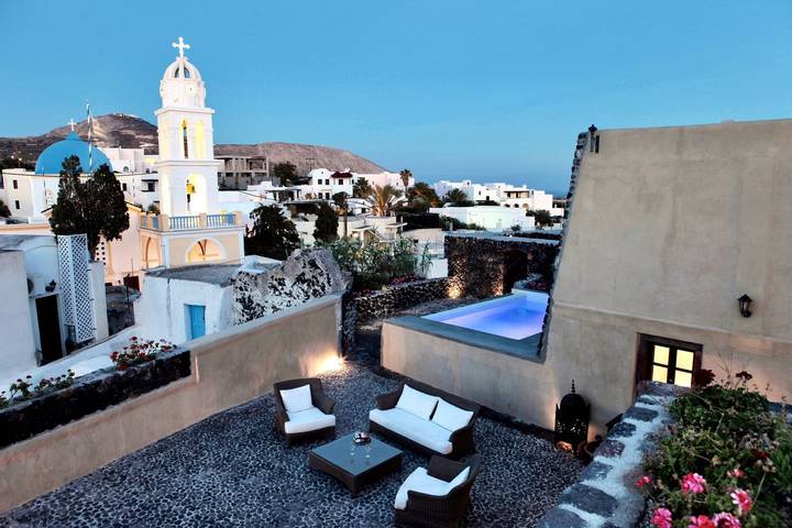Location de vacances pour 6 personnes, avec piscine et vue sur l’océan ainsi que jardin et terrasse à Megalochori