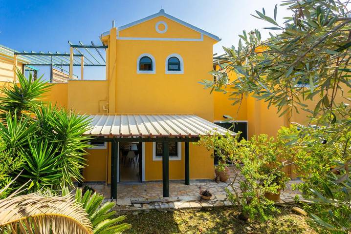 Villa für 6 Personen mit Garten in Lakka, Paxos