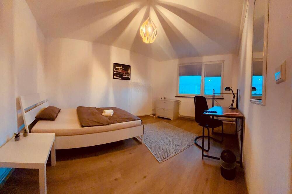 Ganze Wohnung, Zimmer \"white\" in Wg - zentral & ruhig - Vw, Autostadt, Vfl- Parkplatz und Wlan in Wolfsburg, Braunschweig und Umgebung