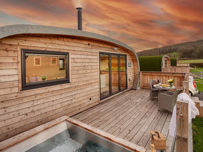 Hut for 2 people, with Balcony and Hot tub as well as Sauna and View in the Lake District