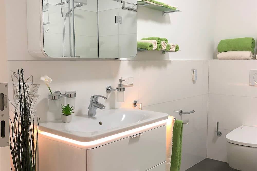 Ganze Wohnung, Panorama Penthouse Apartment, Terrasse, Whirlpool, Klima, bis zu 6 Personen in Frankenthal, Kurpfalz