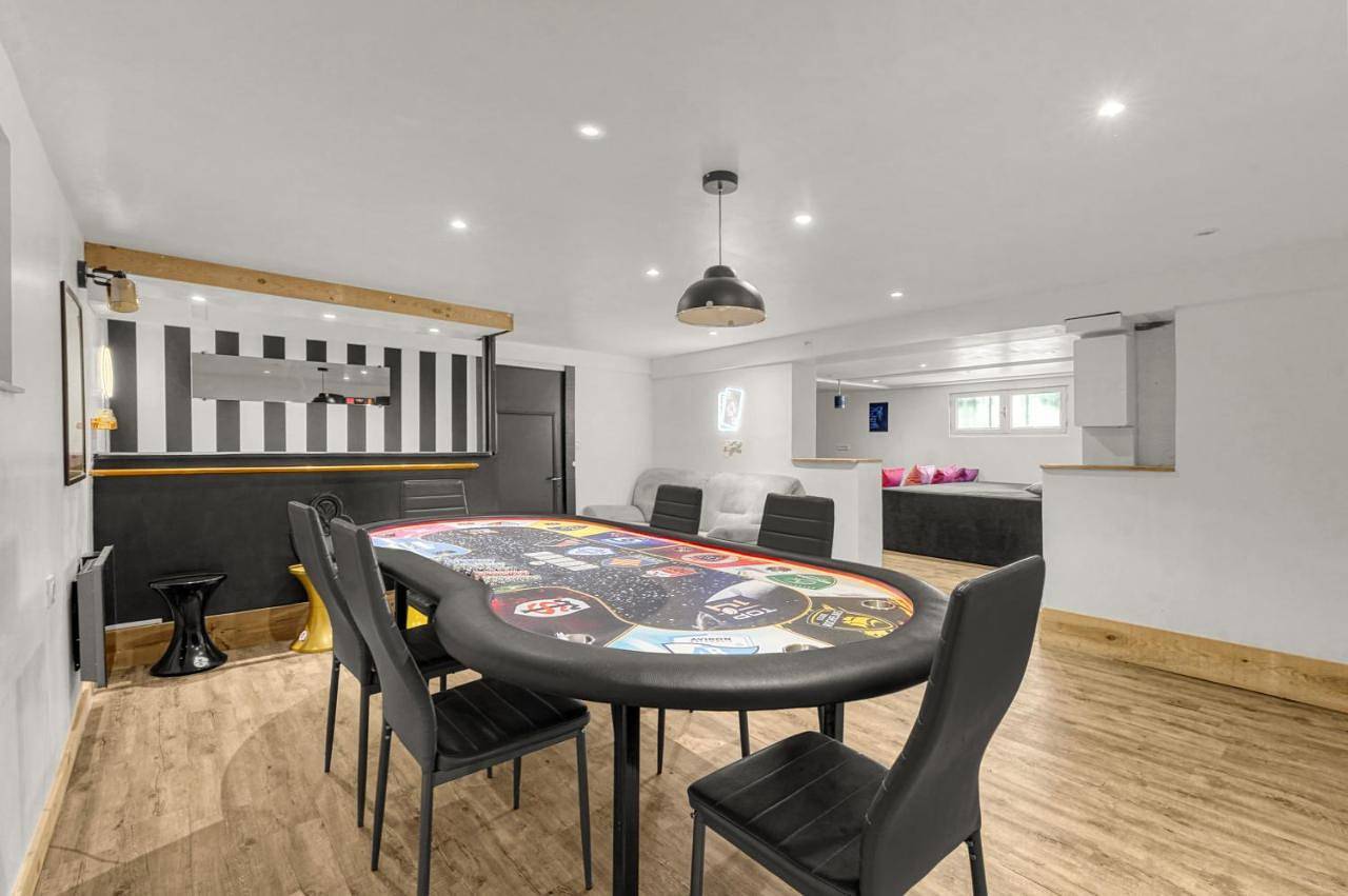 Villa Rose - Padel - Piscine - Cinéma & Poker Room in Saint-Jory, Toulouse et ses environs