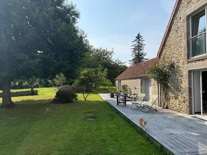 Location de vacances pour 2 personnes, avec jardin ainsi que vue et terrasse dans Clitourps - 3