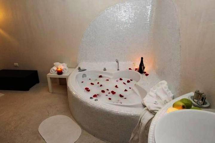 Hotel para 2 personas, con piscina y jacuzzi además de jardín y sauna en Castilla-La Mancha - 4