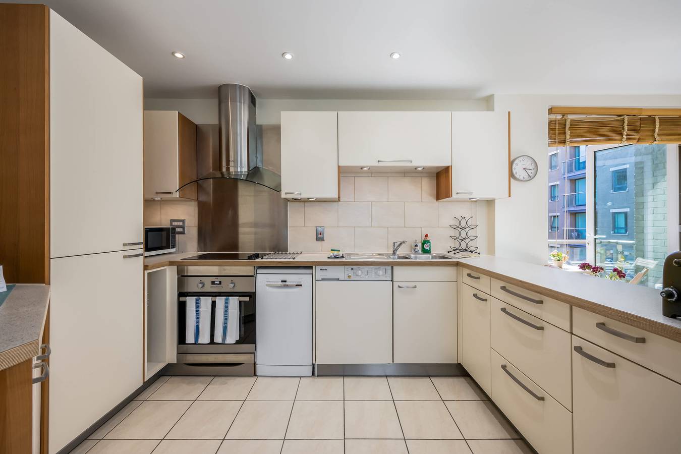 Apartamento entero, Coastal Retreat - Spacious Apartment on Poole Quay in Poole, Poole Harbour