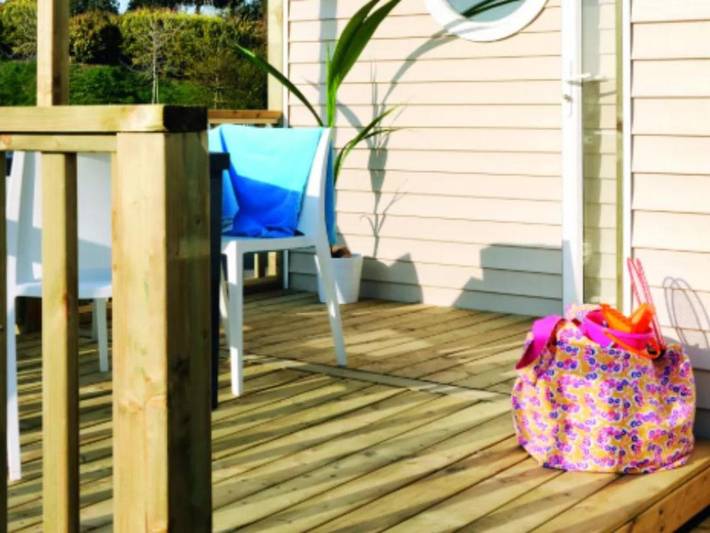 Location de vacances pour 6 personnes, avec terrasse et piscine dans Sandrans - 2