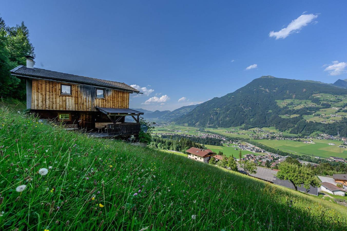 Waldhütte Wachterhof in Tuxer Alpen, Kaltenbach