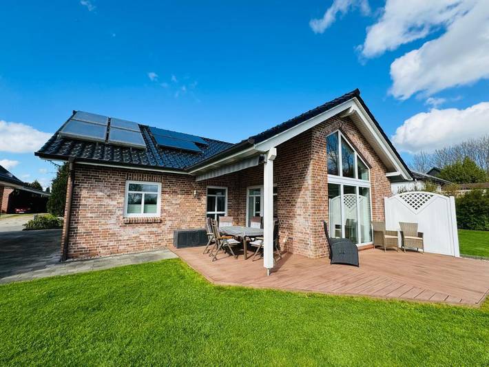 Ferienhaus für 6 Personen, mit Terrasse und Garten