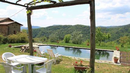 Gîte pour 6 personnes, avec piscine et jardin à Mulazzo