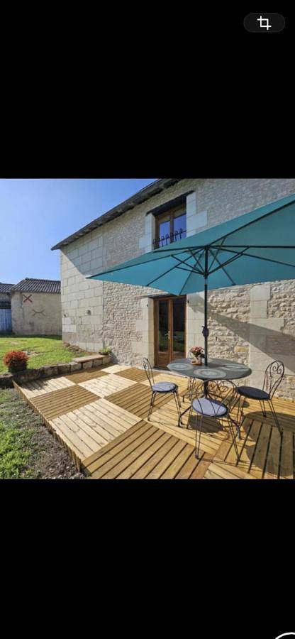 Location de vacances pour 4 personnes, avec Terrasse et Jardin à Nueil-sous-Faye