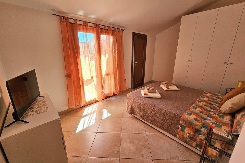 Entire apartment, Beatrice House, 2 km from the sea, 50 meters from the museum of the Giants of Mont'e Prama in Cabras, Stagno di Càbras