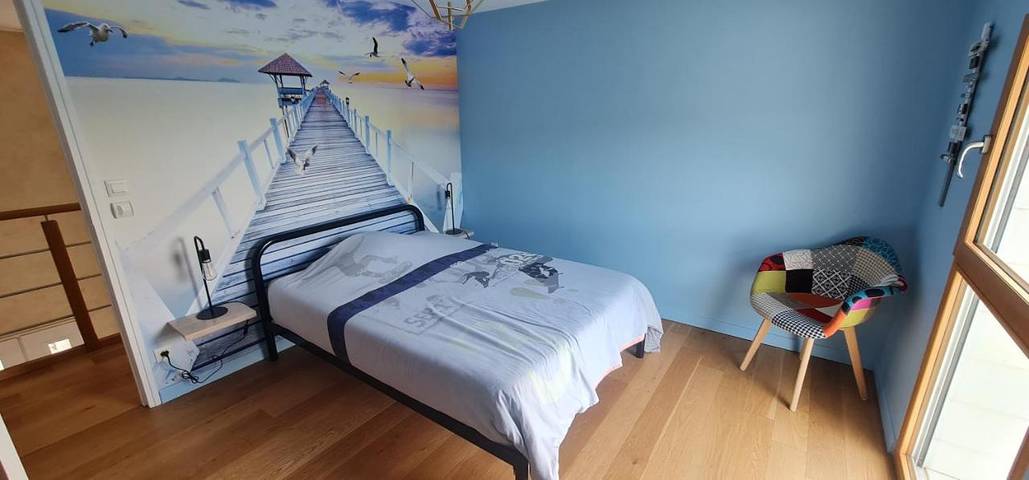 Cottage pour 2 personnes, avec jacuzzi ainsi que piscine et jardin à Conlie