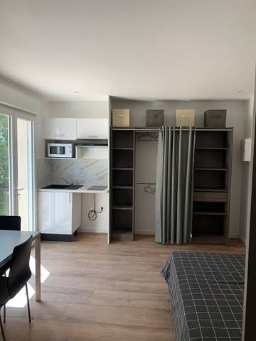 Gîte pour 3 personnes, avec jardin, adapté aux familles à Hanvec