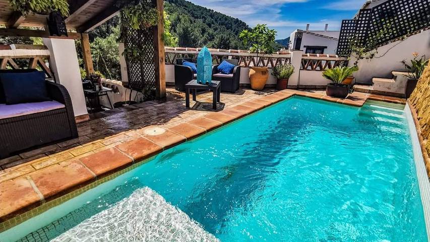 Finca für 5 Personen, mit Pool und Balkon/Terrasse in Cómpeta - 2